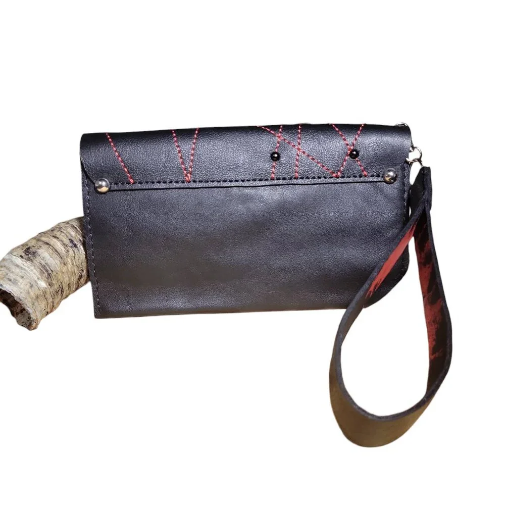 Handcrafted Genuine Leather Retro Black and Red Ladies wristlet/long wal… - Picture 2 of 5